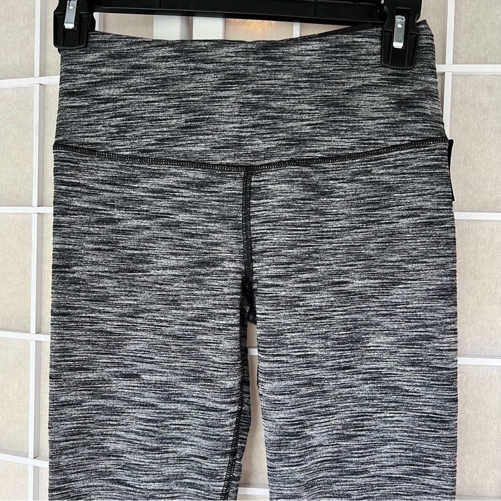 NWT Victoria Sport Knockout Tight athletic leggings black gray marl size xs - Picture 3 of 11